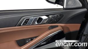 BMW X6 xDrive40d M Sport Online Exclusive 2023 года из Южной Кореи