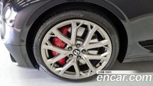 Bentley Continental 4.0 GTS 2024 года из Южной Кореи