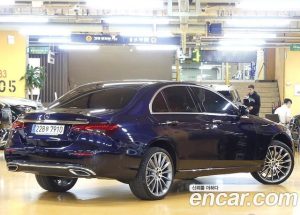 Mercedes-Benz E-Class E450 4MATIC Exclusive 2023 года из Южной Кореи