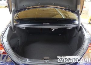 Mercedes-Benz E-Class E450 4MATIC Exclusive 2023 года из Южной Кореи