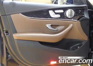 Mercedes-Benz E-Class E450 4MATIC Exclusive 2023 года из Южной Кореи