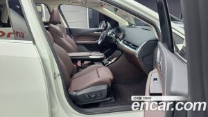 BMW 2-Series 220i Luxury 2025 года из Южной Кореи