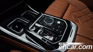 BMW 7-Series 740d xDrive M Sport 2025 года из Южной Кореи