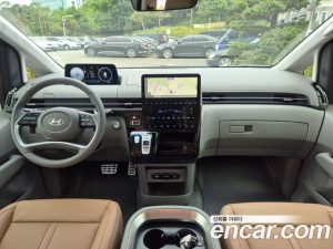 Hyundai Staria Lounge 9-Seater 2025 года из Южной Кореи