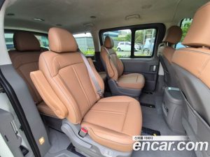 Hyundai Staria Lounge 9-Seater 2025 года из Южной Кореи