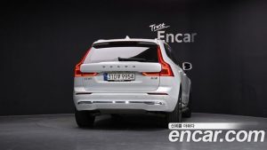 Volvo XC60 B5 ULTIMATE Bright 2023 года из Южной Кореи