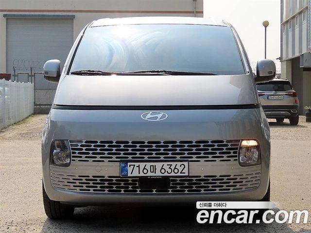 Hyundai Staria L3.5 Tourer 11-Seater 2025 года из Кореи