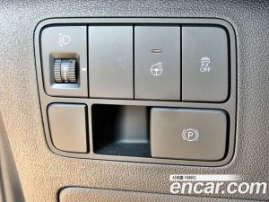 Hyundai Staria L3.5 Tourer 11-Seater 2025 года из Южной Кореи