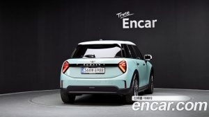 Mini Cooper 5Door CLASSIC 2025 года из Южной Кореи
