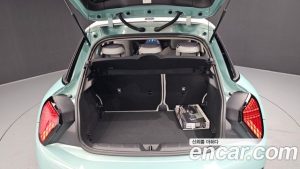 Mini Cooper 5Door CLASSIC 2025 года из Южной Кореи