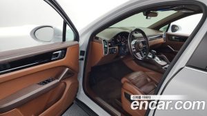 Porsche Cayenne 3.0 Coupe 2022 года из Южной Кореи