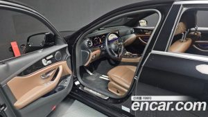 Mercedes-Benz E-Class E250 AMG Line 2023 года из Южной Кореи