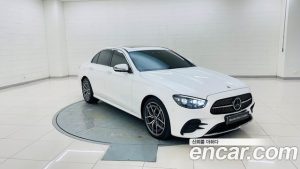 Mercedes-Benz E-Class E220d 4MATIC AMG Line 2023 года из Южной Кореи