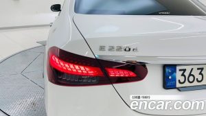 Mercedes-Benz E-Class E220d 4MATIC AMG Line 2023 года из Южной Кореи
