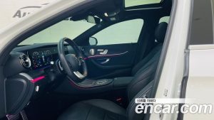 Mercedes-Benz E-Class E220d 4MATIC AMG Line 2023 года из Южной Кореи