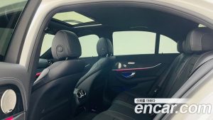 Mercedes-Benz E-Class E220d 4MATIC AMG Line 2023 года из Южной Кореи