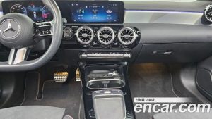 Mercedes-Benz CLA-Class CLA250 4MATIC 2024 года из Южной Кореи