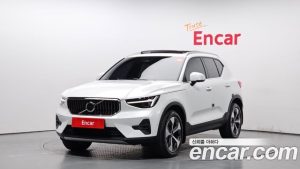 Volvo XC40 B4 ULTIMATE Bright 2024 года из Южной Кореи