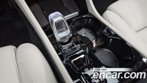 Volvo XC40 B4 ULTIMATE Bright 2024 года из Южной Кореи