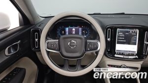 Volvo XC40 B4 ULTIMATE Bright 2024 года из Южной Кореи
