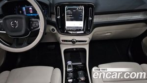 Volvo XC40 B4 ULTIMATE Bright 2024 года из Южной Кореи