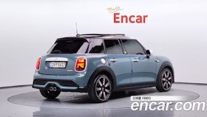 Mini Cooper 5Door MULTITONE Edition 2023 года из Южной Кореи