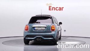 Mini Cooper 5Door MULTITONE Edition 2023 года из Южной Кореи