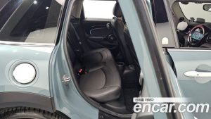 Mini Cooper 5Door MULTITONE Edition 2023 года из Южной Кореи