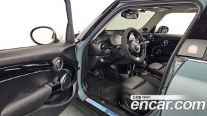 Mini Cooper 5Door MULTITONE Edition 2023 года из Южной Кореи