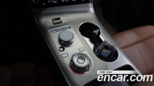 Genesis GV70 2.5T Бензин AWD 2025 года из Южной Кореи