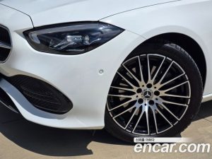 Mercedes-Benz C-Class C300 4MATIC Avantgarde 2024 года из Южной Кореи
