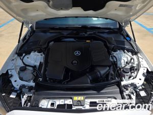 Mercedes-Benz C-Class C300 4MATIC Avantgarde 2024 года из Южной Кореи