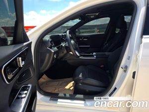 Mercedes-Benz C-Class C300 4MATIC Avantgarde 2024 года из Южной Кореи
