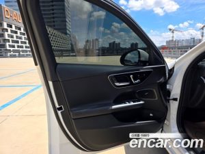 Mercedes-Benz C-Class C300 4MATIC Avantgarde 2024 года из Южной Кореи