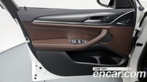 BMW X4 xDrive20i M Sport 2023 года из Южной Кореи