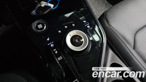 Kia Niro Prestige 2025 года из Южной Кореи