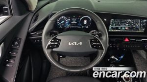 Kia Niro Prestige 2025 года из Южной Кореи