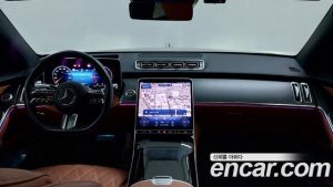 Mercedes-Benz S-Class S400 d 4MATIC 2023 года из Южной Кореи