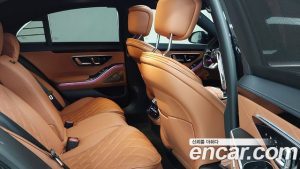 Mercedes-Benz S-Class S400 d 4MATIC 2023 года из Южной Кореи