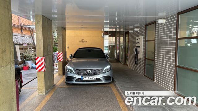 Mercedes-Benz C-Class C200 Cabriolet 2023 года из Кореи