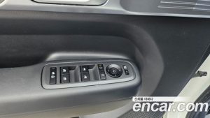 Hyundai Santafe Бензин 2.5T 2WD 2024 года из Южной Кореи