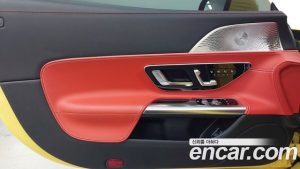 Mercedes-Benz SL-Class AMG SL63 4MATIC+ 2023 года из Южной Кореи