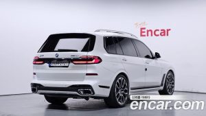 BMW X7 xDrive 40i M Sport 6 2023 года из Южной Кореи