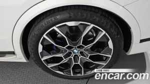 BMW X7 xDrive 40i M Sport 6 2023 года из Южной Кореи