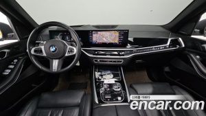 BMW X7 xDrive 40i M Sport 6 2023 года из Южной Кореи