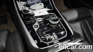 BMW X7 xDrive 40i M Sport 6 2023 года из Южной Кореи