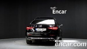 Mercedes-Benz C-Class C300 4MATIC Avantgarde 2023 года из Южной Кореи