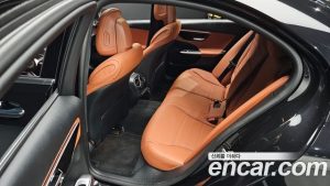 Mercedes-Benz C-Class C300 4MATIC Avantgarde 2023 года из Южной Кореи