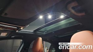 Mercedes-Benz C-Class C300 4MATIC Avantgarde 2023 года из Южной Кореи