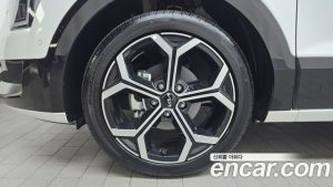 Kia Niro Signature 2025 года из Южной Кореи
